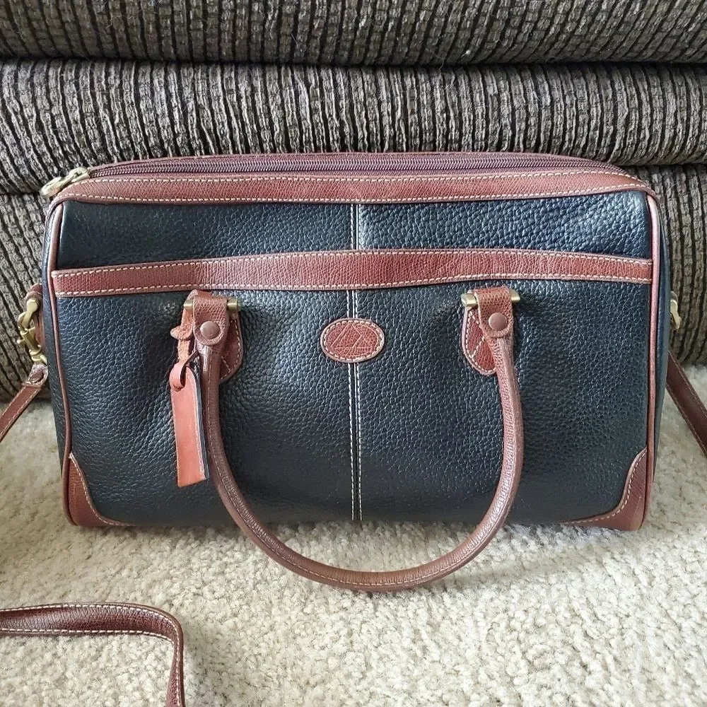 Liz Claiborne black & brown leather purse